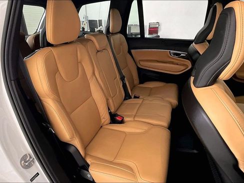 Used 2023 Volvo XC90 T8 Ultimate image 35