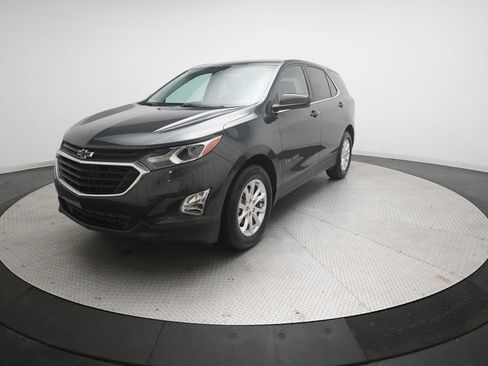 Used 2020 Chevrolet Equinox LT w/ Driver Convenience Package FWD image 12