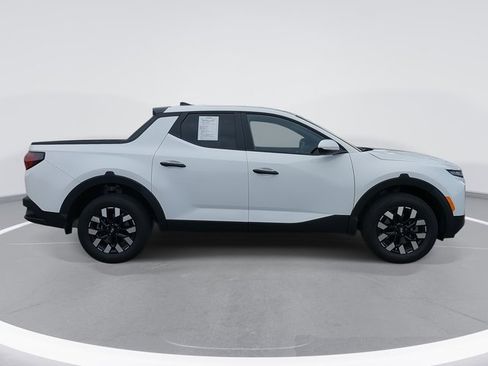 Used 2025 Hyundai Santa Cruz SE image 4