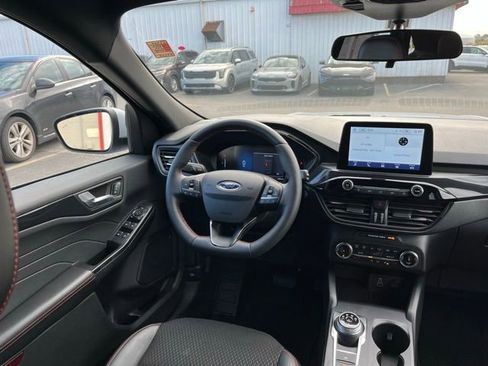 Used 2025 Ford Escape ST-Line Select image 39