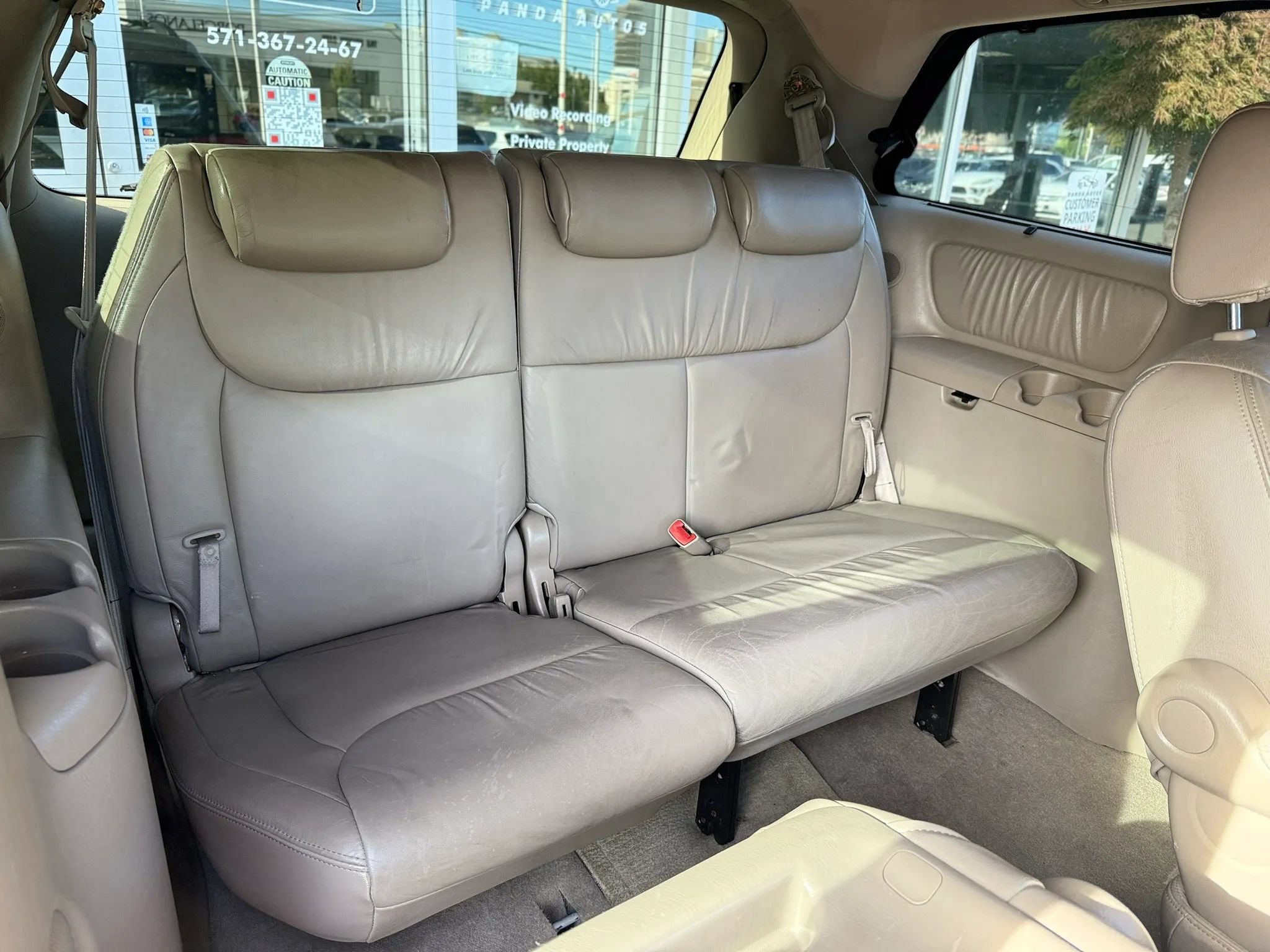 Used 2004 Toyota Sienna XLE w/ XLE Pkg 12 FWD image 32