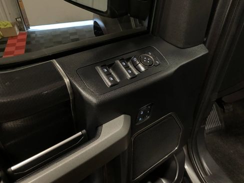 Used 2018 Ford F150 Raptor w/ Equipment Group 802A Luxury image 31