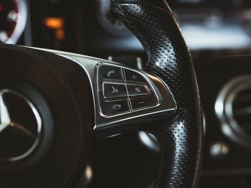 Used 2016 Mercedes-Benz S 550 4MATIC Coupe image 35