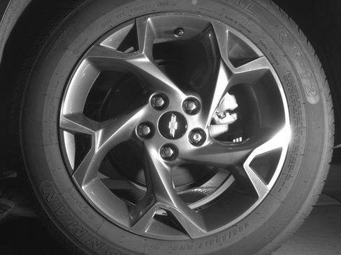 Used 2025 Chevrolet Trax LT w/ LT Convenience Package FWD image 17