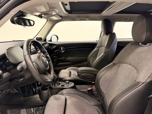 Certified 2022 MINI Cooper SE image 12