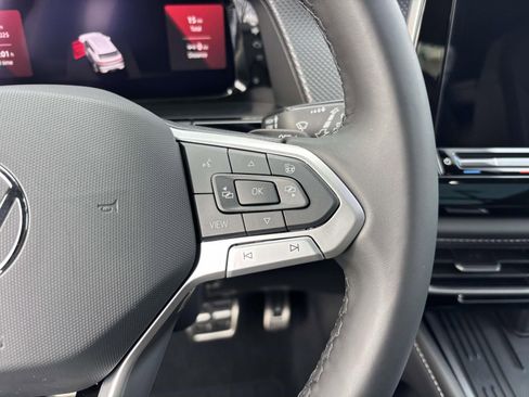 New 2026 Volkswagen Atlas Cross Sport SEL R-Line image 19