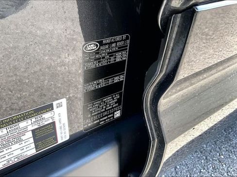 Used 2024 Land Rover Defender 110 V8 AWD/4WD image 19