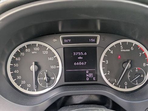 Used 2018 INFINITI QX30 image 10