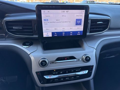 Used 2023 Ford Explorer XLT w/ Equipment Group 202A image 25