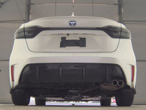 Used 2024 Toyota Corolla SE FWD image 9