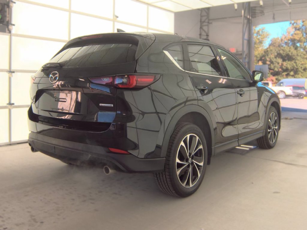 Used 2023 MAZDA CX-5 AWD 2.5 S w/ Premium Plus Pkg image 2