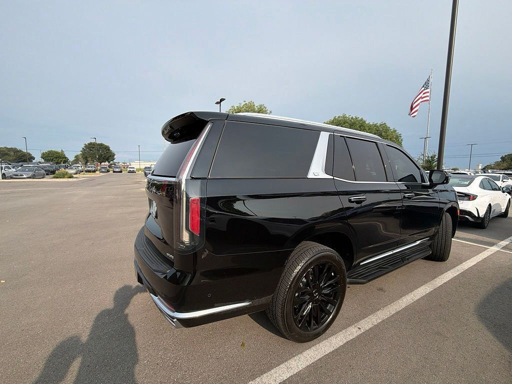 Used 2023 Cadillac Escalade Premium Luxury AWD/4WD image 22