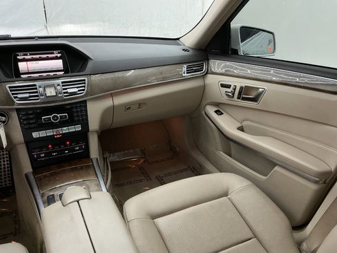 Used 2015 Mercedes-Benz E 350 4MATIC Sedan w/ Premium 1 Package image 27
