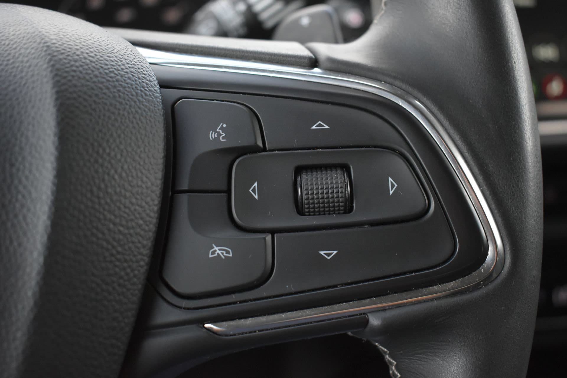 Used 2023 Buick Envision Preferred AWD/4WD image 21
