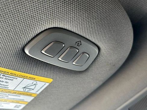 Used 2017 Ford F250 Lariat w/ Lariat Ultimate Package image 31