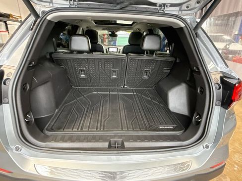Used 2024 Chevrolet Equinox Premier AWD/4WD image 28