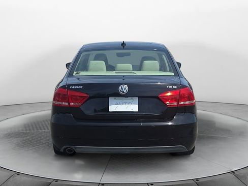 Used 2014 Volkswagen Passat TDI SE FWD image 4