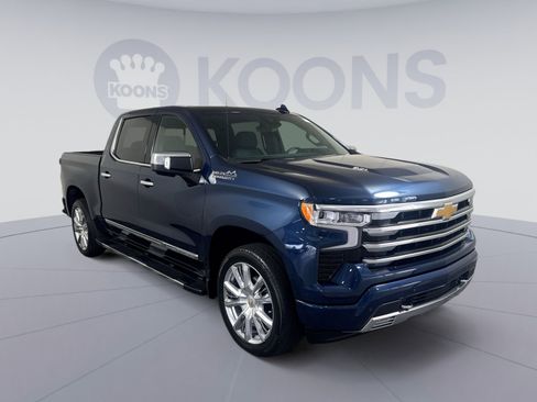 Used 2023 Chevrolet Silverado 1500 High Country w/ Technology Package AWD/4WD image 10