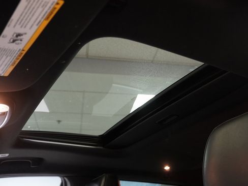 Used 2020 Jeep Grand Cherokee Limited w/ Premium Lighting Group image 4