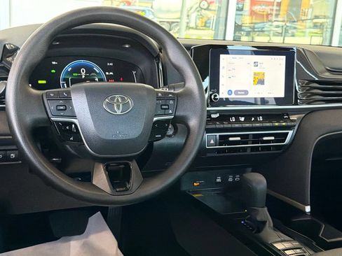 Certified 2026 Toyota Camry LE FWD image 32