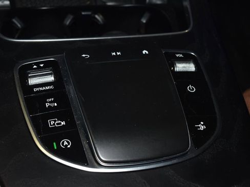 Used 2023 Mercedes-Benz E 450 4MATIC Coupe image 16