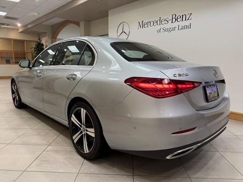 Used 2025 Mercedes-Benz C 300 Sedan image 3