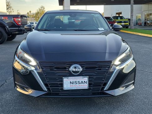 Used 2024 Nissan Altima 2.5 SV image 27