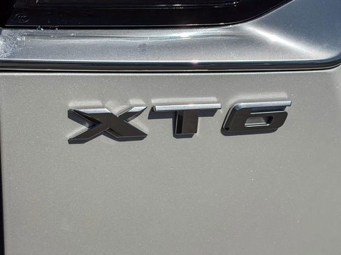 Used 2022 Cadillac XT6 Sport w/ Technology Package image 9