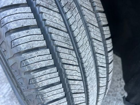 Used 2023 Ford Explorer XLT w/ Equipment Group 202A image 29