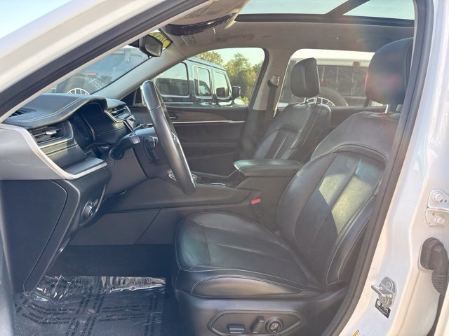 Used 2021 Jeep Grand Cherokee L Limited AWD/4WD image 14