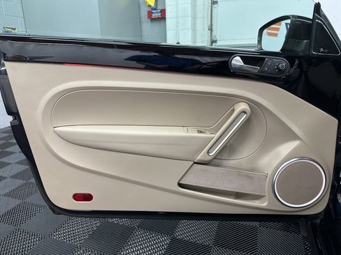 Used 2019 Volkswagen Beetle 2.0T Final Edition SEL image 23