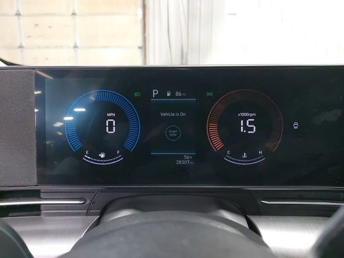 Certified 2025 Hyundai Kona SEL image 18