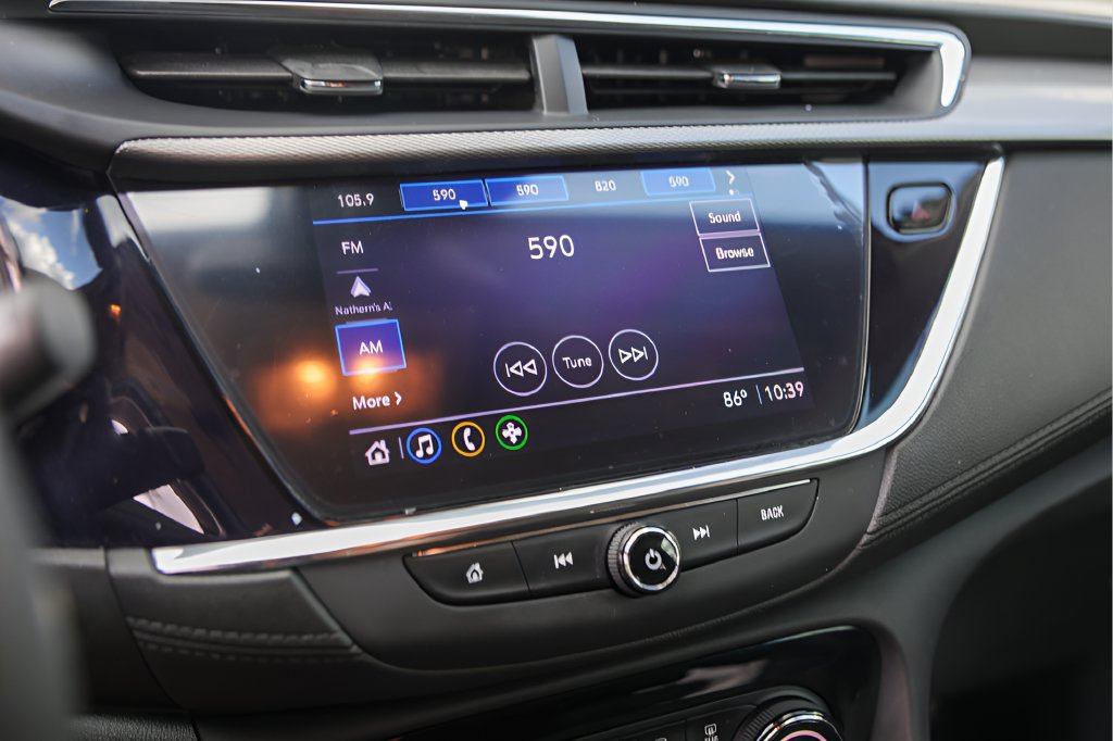 Used 2023 Buick Encore GX Preferred w/ Cold Weather Comfort Package FWD image 16