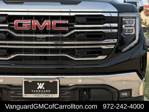 New 2026 GMC Sierra 1500 SLT AWD/4WD image 8