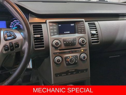 Used 2015 Ford Flex SE image 27