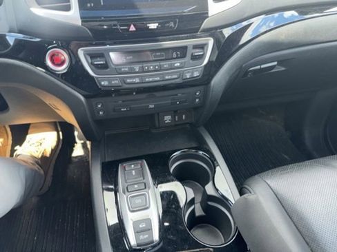 Used 2016 Honda Pilot Elite image 13