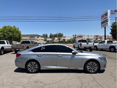 Used 2018 Honda Accord Hybrid image 5