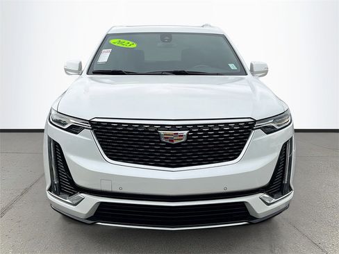 Used 2023 Cadillac XT6 Luxury image 2