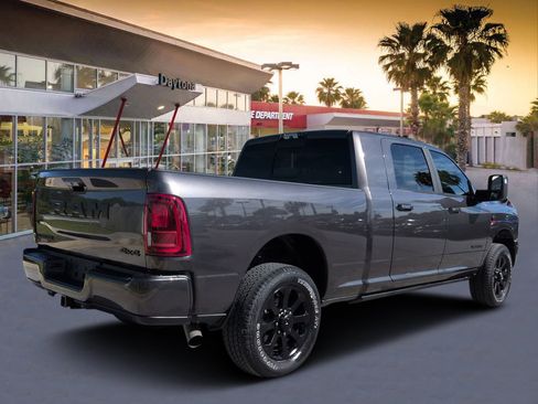 Certified 2025 RAM 2500 Laramie AWD/4WD image 3