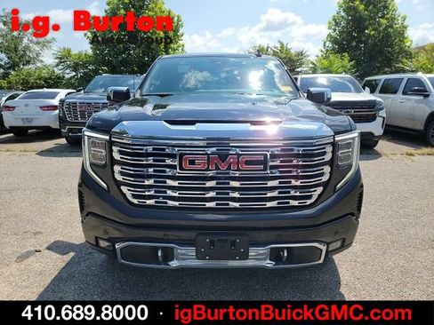 Used 2023 GMC Sierra 1500 Denali w/ Technology Package AWD/4WD image 2