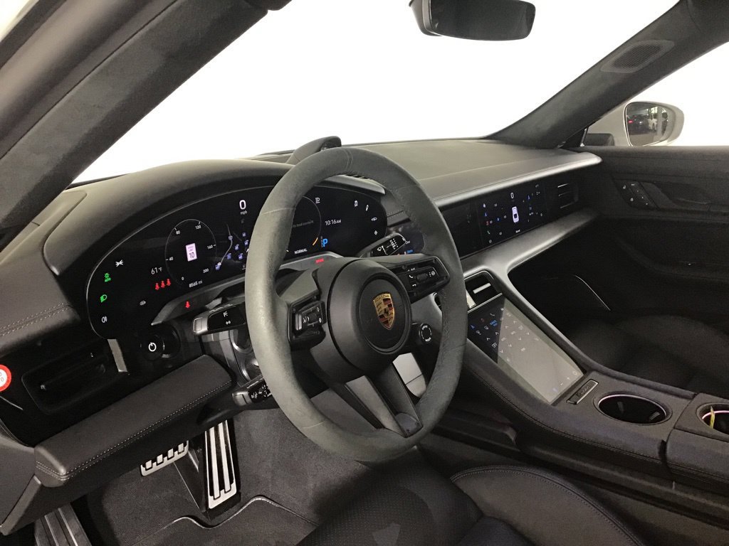 Certified 2024 Porsche Taycan GTS AWD/4WD image 4