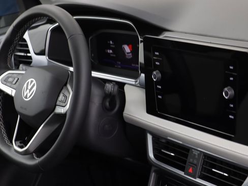 New 2026 Volkswagen Taos SEL image 21