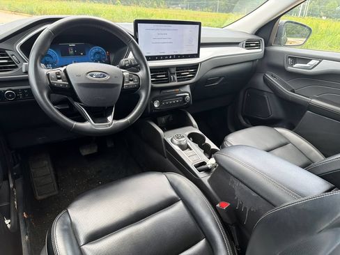 Used 2024 Ford Escape Platinum AWD/4WD image 21