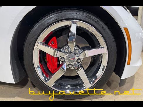 Used 2014 Chevrolet Corvette Stingray 3LT Convertible w/ 3LT Preferred Equipment Group image 13