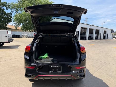 Used 2023 Buick Encore GX Select w/ Sport Touring Package FWD image 33