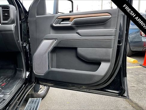 Used 2024 Chevrolet Silverado 3500 High Country w/ High Country Premium Package AWD/4WD image 28