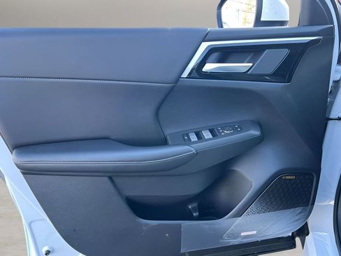 New 2026 Mitsubishi Outlander SE AWD/4WD image 24