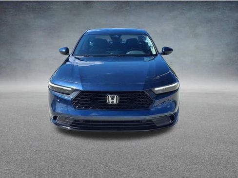Used 2024 Honda Accord EX-L image 2