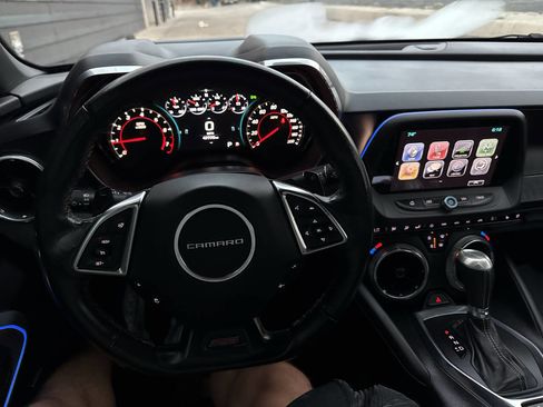 Used 2018 Chevrolet Camaro SS image 36