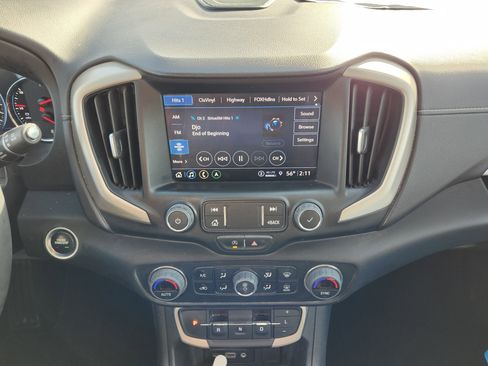 Used 2023 GMC Terrain Denali image 12